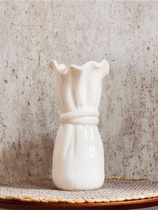 Bethany Bouquet Vase In Smooth Ceramic