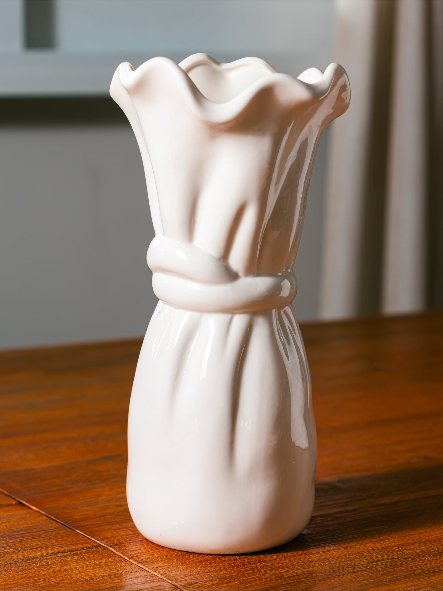Bethany Bouquet Vase In Smooth Ceramic