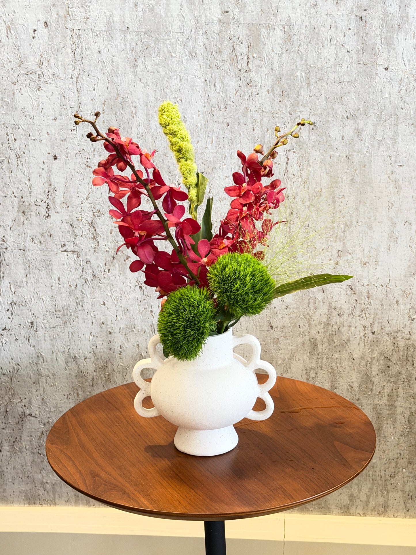 Olivia Vase In Organic Clay