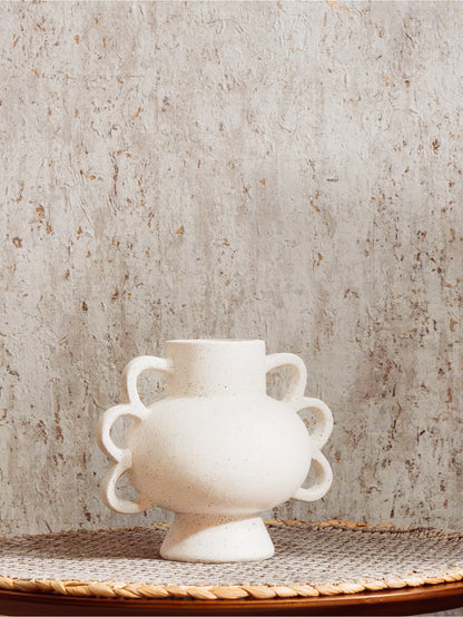 Olivia Vase In Organic Clay