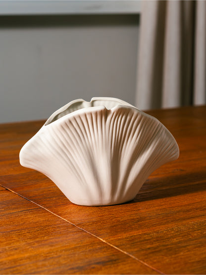 Olesea Shell Vase In Organic Clay