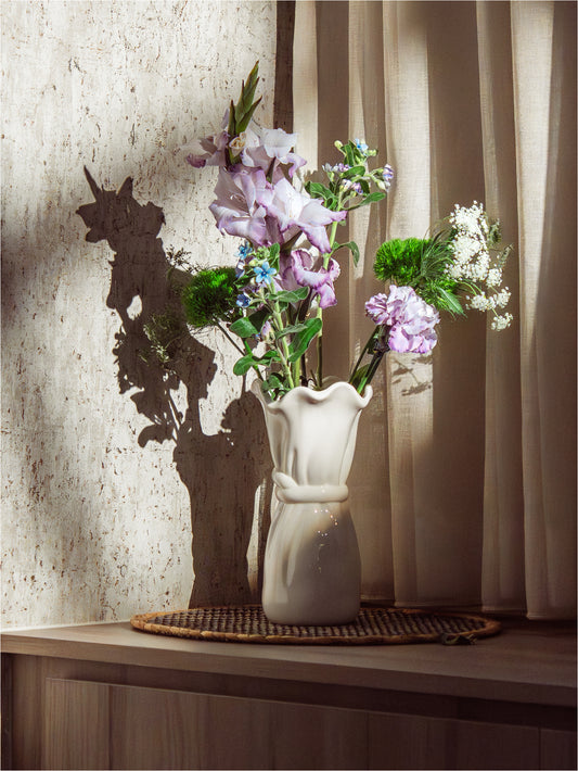 Bethany Bouquet Vase In Smooth Ceramic