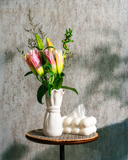 Bethany Bouquet Vase In Smooth Ceramic