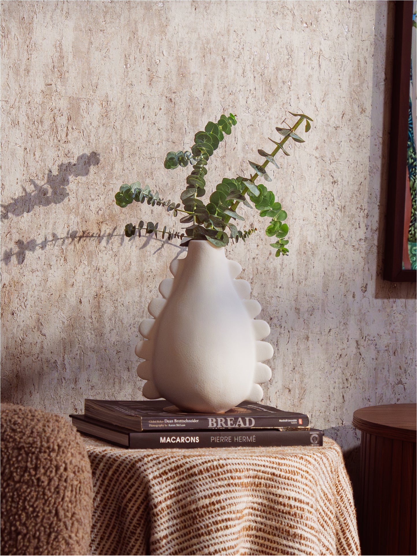 Scarla Scallop Vase In Organic Clay